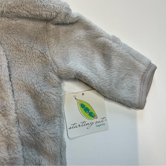 Starting Out Fuzzy Gray Onesie w/ Bear Ears on Hood, NWT!! - Picture 4 of 5